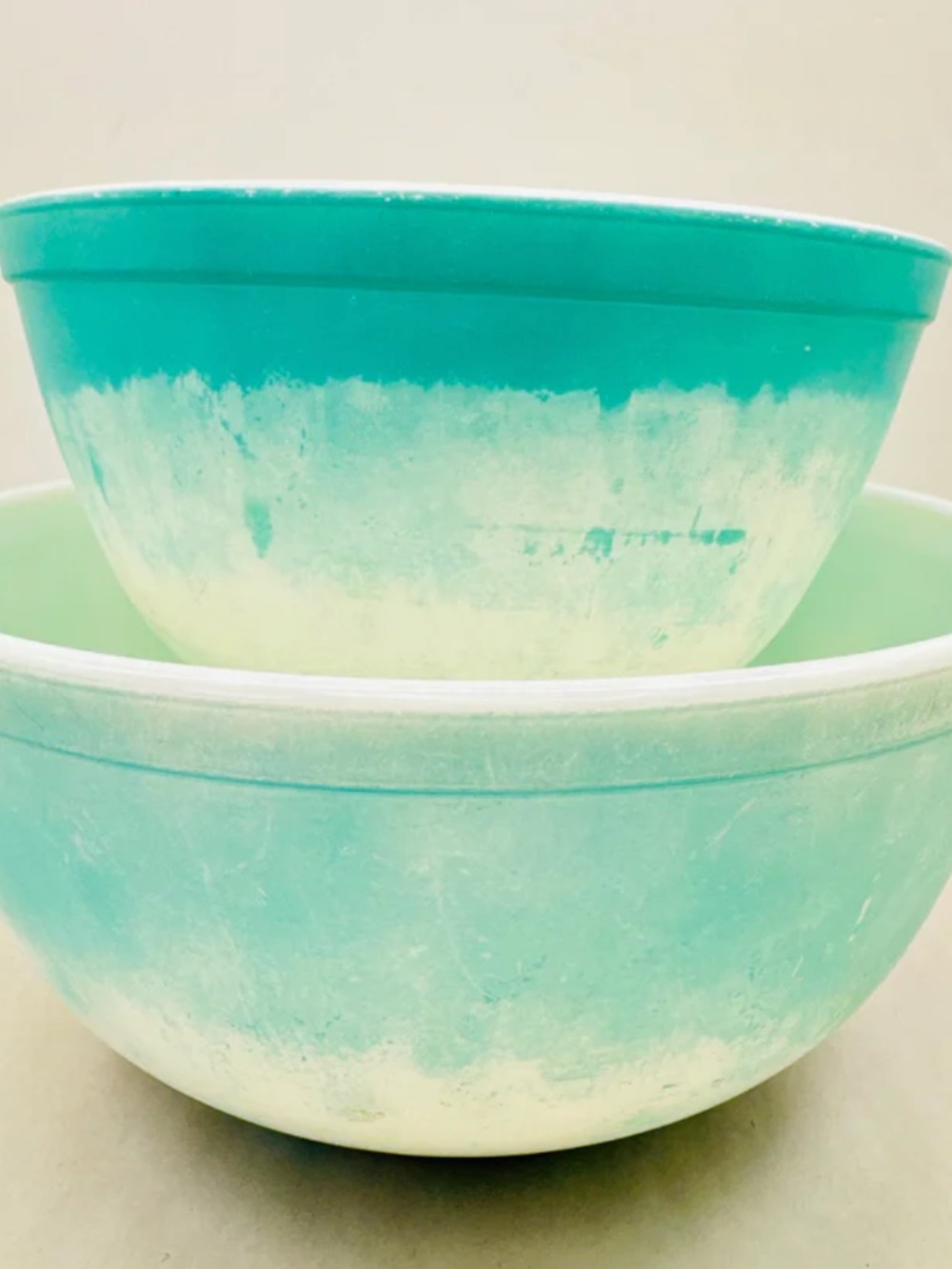 Vintage Pyrex Turquoise Ombre Mixing Bowl Set (402 & 403) - Mid-Century Kitchen